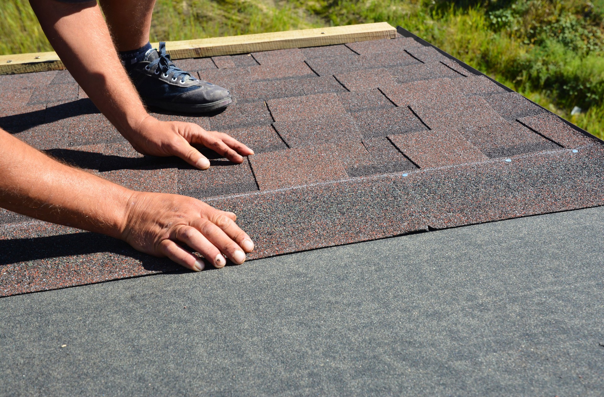 york pa Roofing contractor lay asphalt shingles tiles on house rooftop. Asphalt shingles roofing construction, repair, installation, replace, renovation.